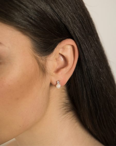Lucilla Pearl Earrings