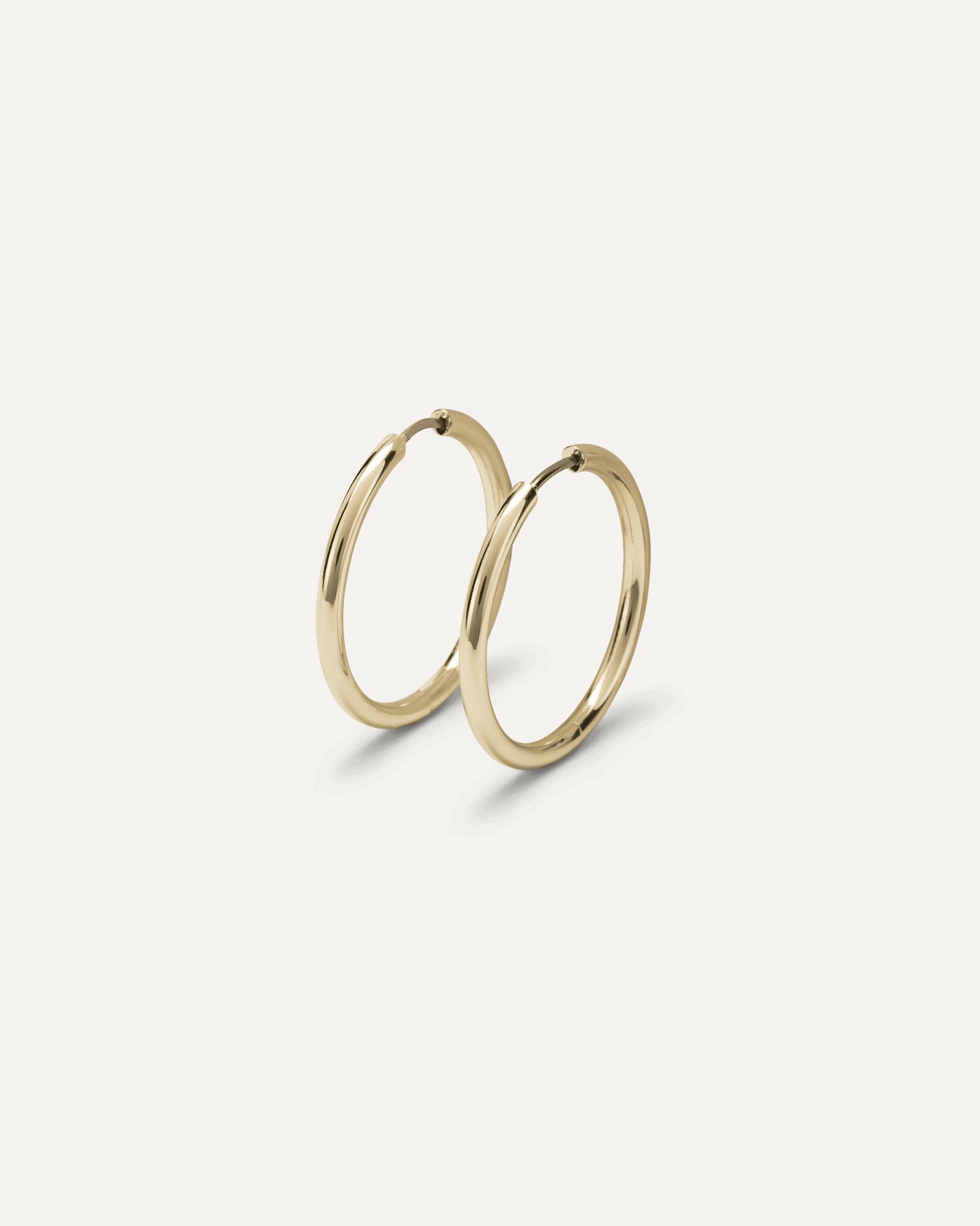 Orecchini ad anello in oro lucido