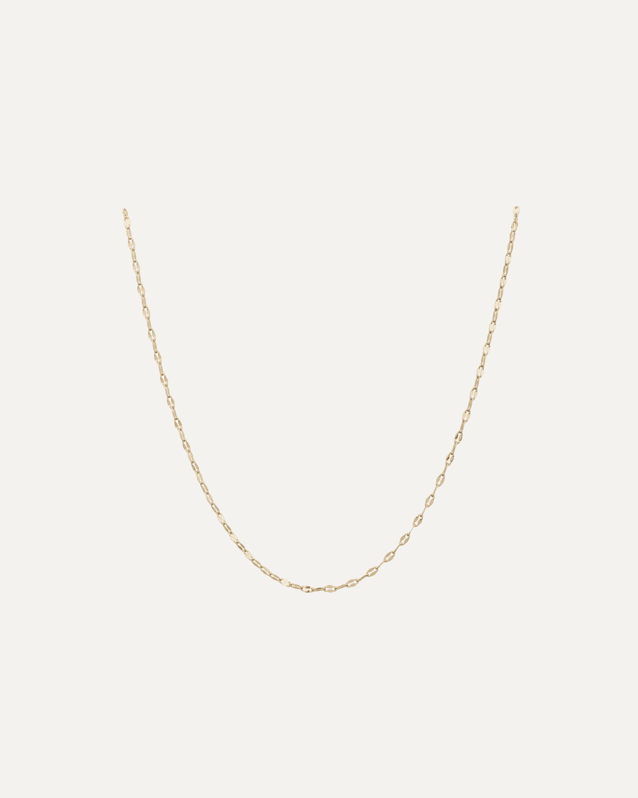 Collana dorata elegante e minimalista