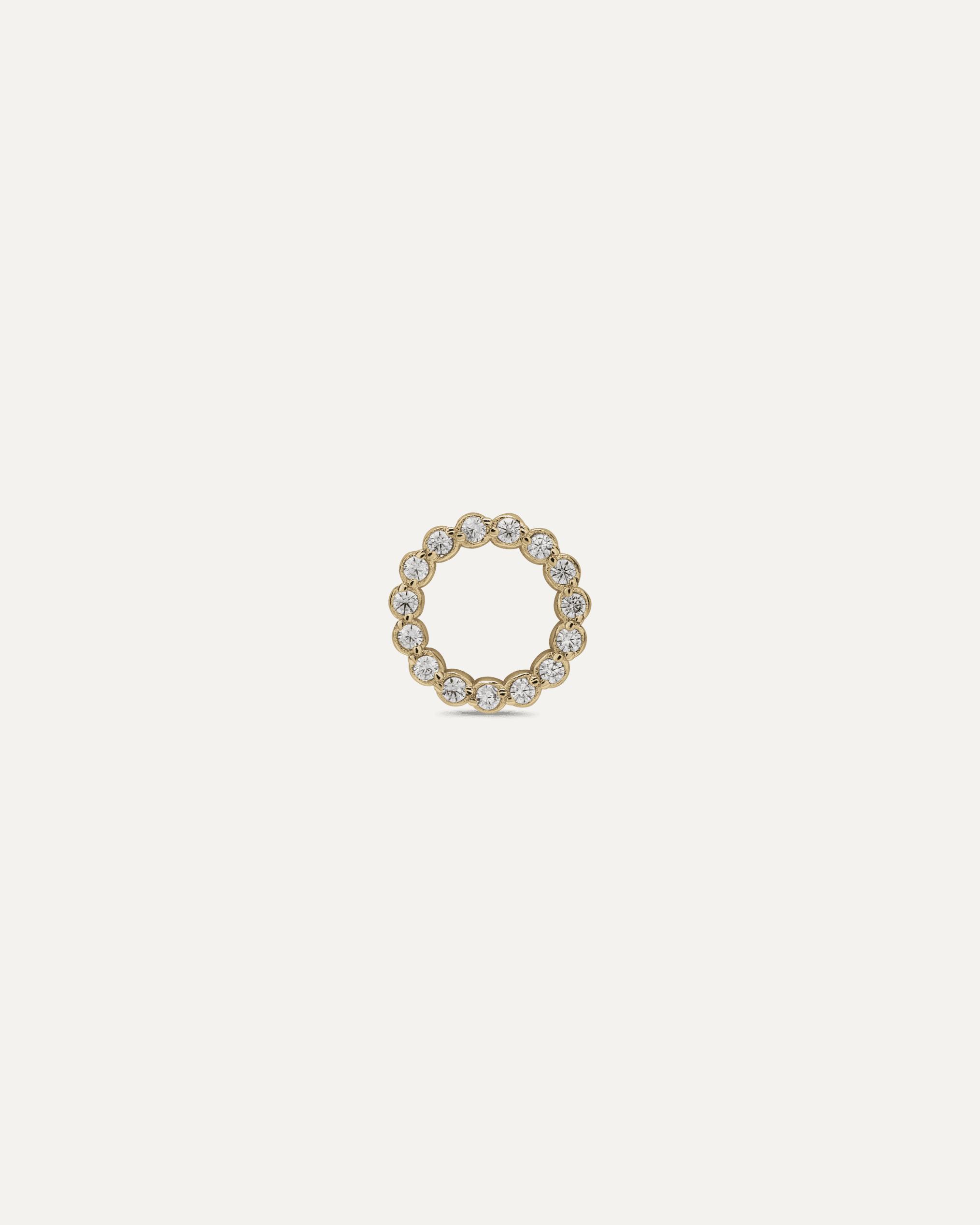 Anello oro con pietre brillanti circolari