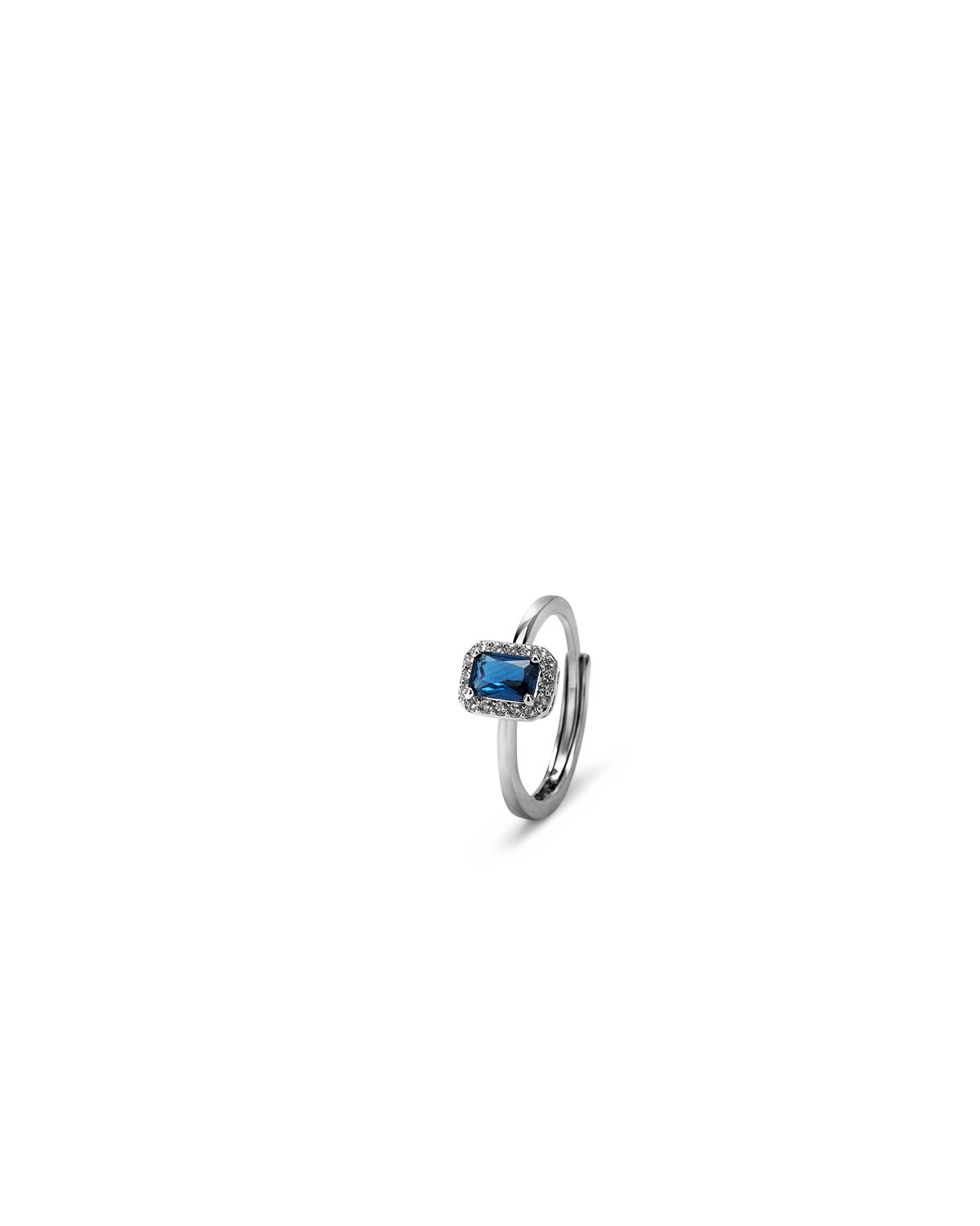 Anello in oro bianco con zaffiro blu